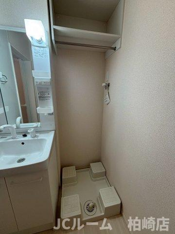 柏崎市半田１丁目のアパートの洗面所