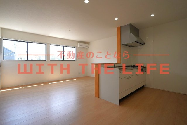 HOOKED　HOUSE　一條【10.000円キャッシュバック対象物件】の居間・リビング|使いやすい居間です