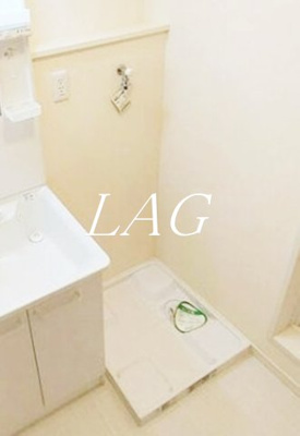 【設備】 | フラワーフォンテーヌⅢ | 室内洗濯機置場です。