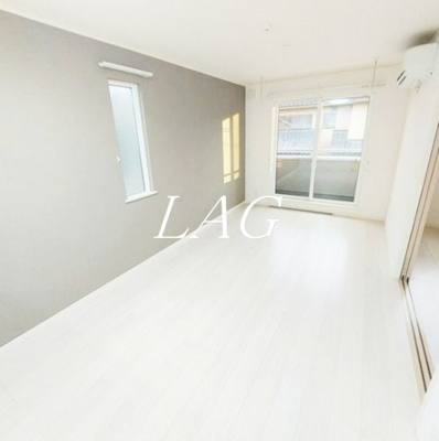 【居間・リビング】 | フラワーフォンテーヌⅢ | 洋室のお部屋です。