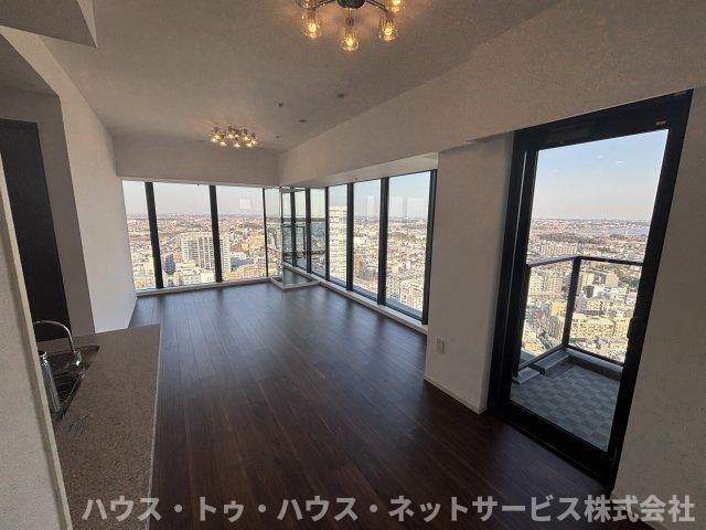 ライオンズタワー柏の居間・リビング