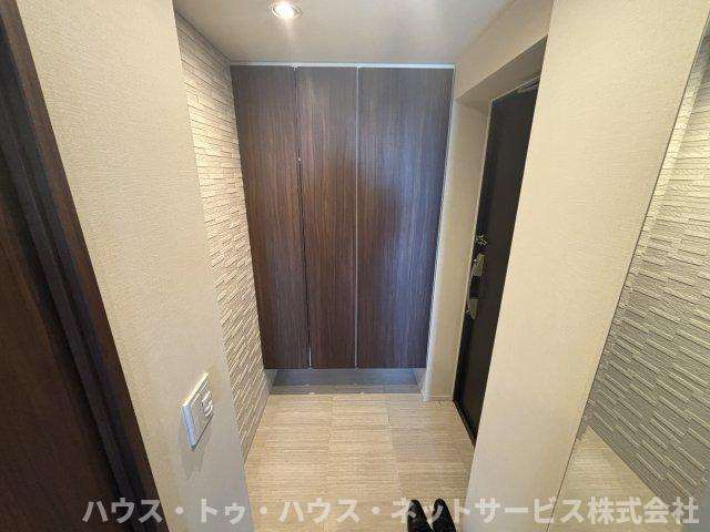 ライオンズタワー柏の玄関