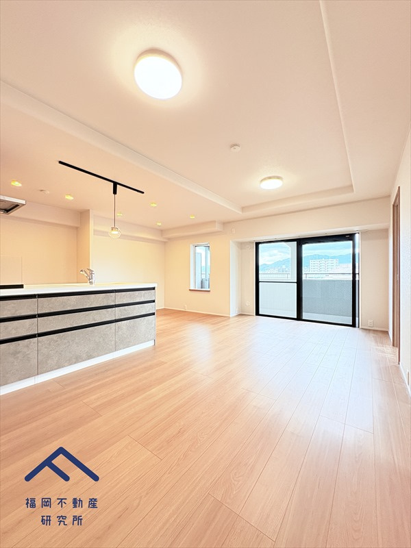  じゅうグランドモア長住の居間・リビング