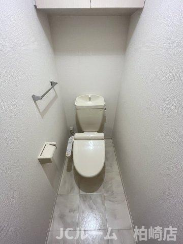 柏崎市豊町のアパートのトイレ