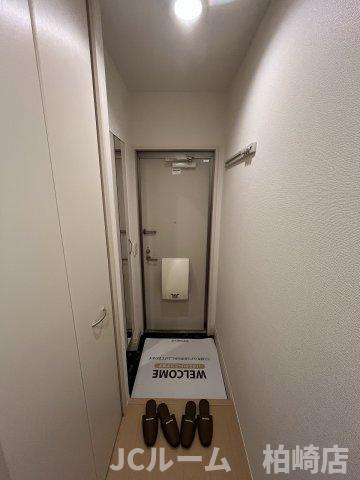 柏崎市豊町のアパートの玄関