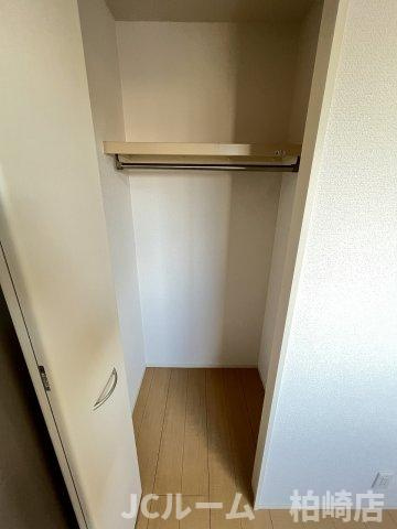 柏崎市豊町のアパートの収納