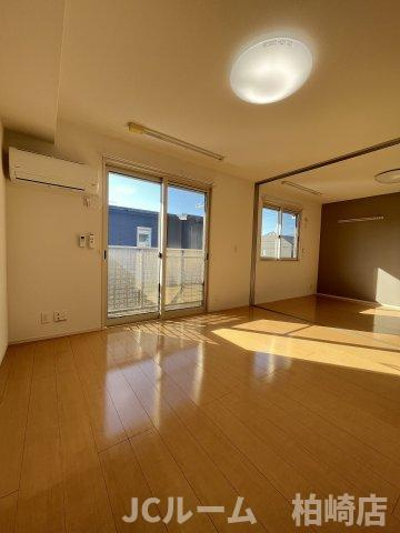 柏崎市豊町のアパートの内装