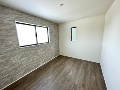 【洋室】 | 【新築分譲住宅】東根市六田3期　全4棟 | 1日の疲れを癒し、心地よく寛げるようゆったりとした広さを確保しています。プライベートタイムをより優雅に穏やかに…。落ち着いた雰囲気を紡ぎます。