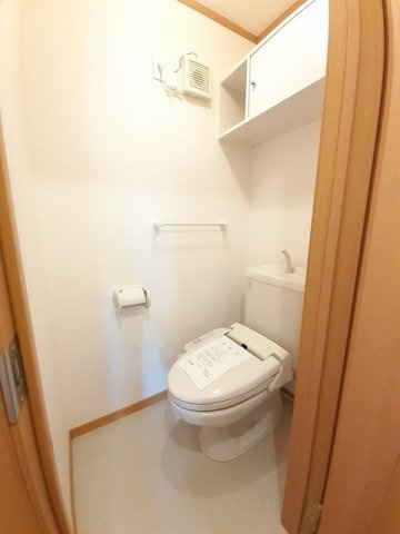 エスポワ－ル　Ⅱ号館のトイレ|コンパクトで使いやすいトイレです