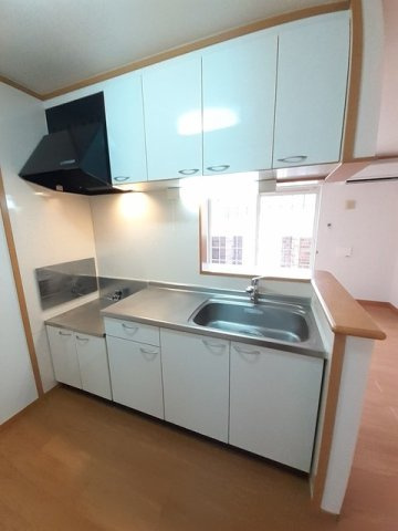 エスポワ－ル　Ⅱ号館のキッチン|キッチンです