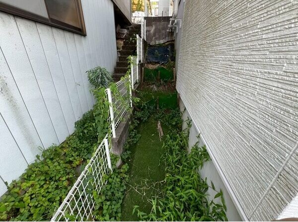 千種区日和町一丁目の庭