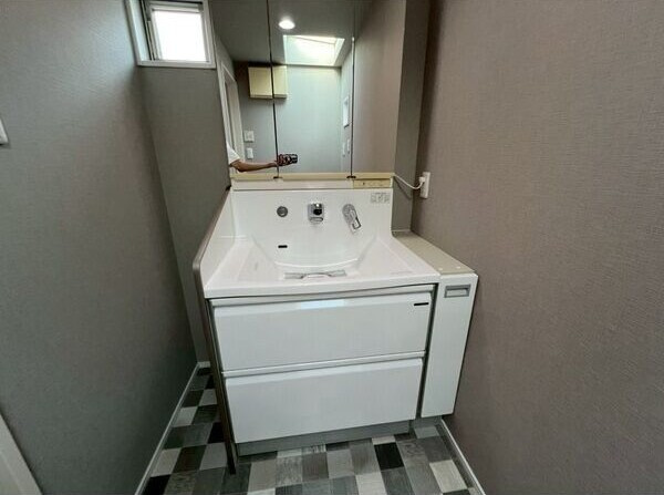 千種区日和町一丁目の洗面所