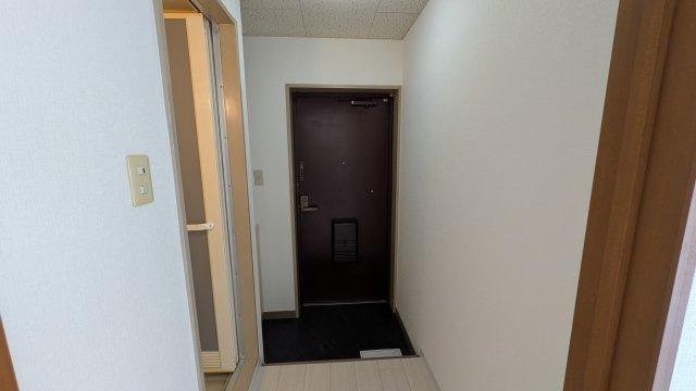 明楽春岡の玄関|明楽春岡
