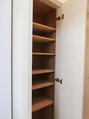 ベルペトラの収納|反転間取りの別号室参考写真