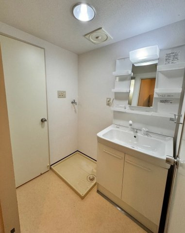 鶴見区北寺尾５丁目１棟レジデンスの独立洗面台