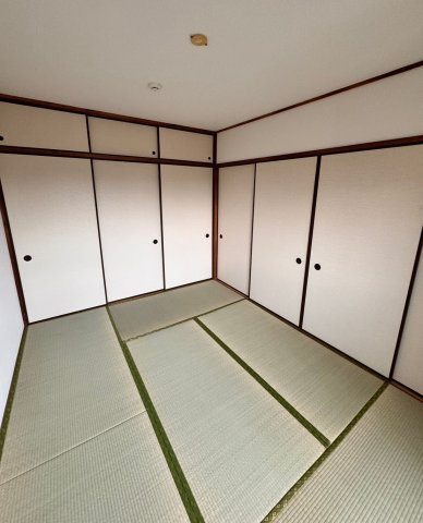 鶴見区北寺尾５丁目１棟レジデンスの和室