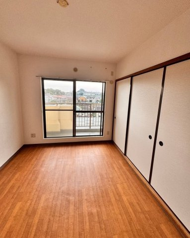 鶴見区北寺尾５丁目１棟レジデンスの洋室