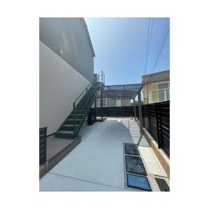 Luminosus新百合山手のエントランス