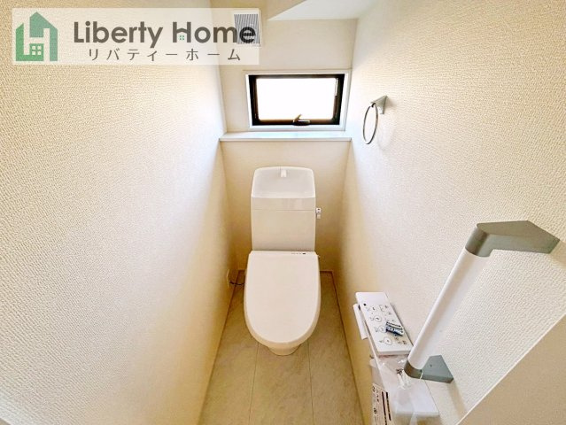 古河市鴻巣第6　新築戸建　2号棟のトイレ