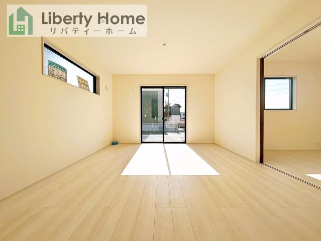 古河市鴻巣第6　新築戸建　2号棟の居間・リビング