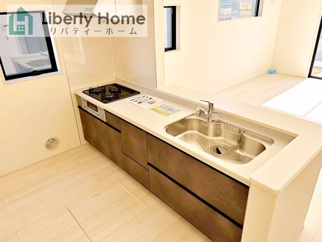 古河市鴻巣第6　新築戸建　2号棟のキッチン