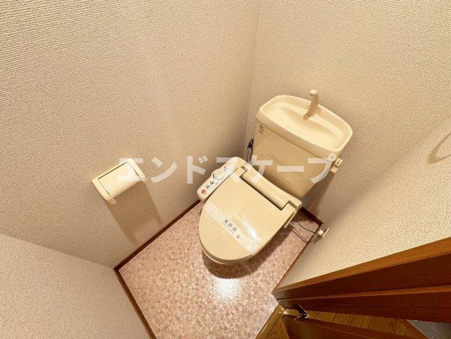 ラ・フレイズIIのトイレ|高崎、前橋、伊勢崎エリアのお部屋探しはエンドスケープまで！お客様の理想お聞かせ下さい♪
内装の一部が画像と異なる場合がございます。
