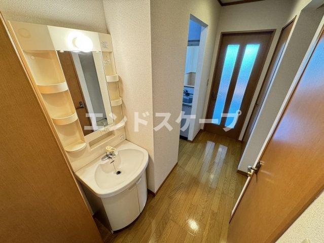 ラ・フレイズIIの洗面所|高崎、前橋、伊勢崎エリアのお部屋探しはエンドスケープまで！お客様の理想お聞かせ下さい♪