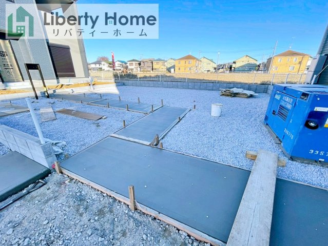 古河市鴻巣第6　新築戸建　3号棟の前面道路含む現地写真