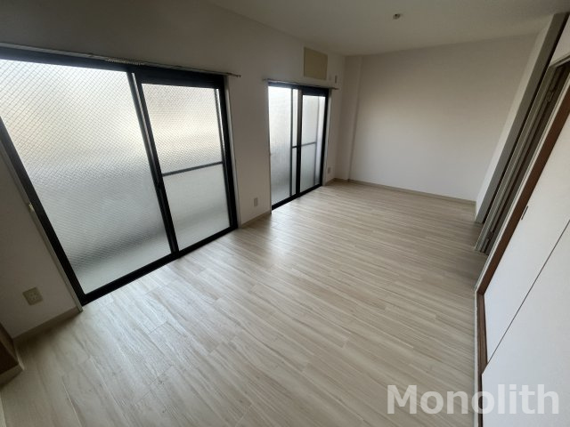 ピュアビレッジの居間・リビング