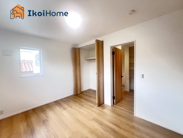 神戸市西区秋葉台2丁目　新築戸建　の寝室|【ホームページに現地動画掲載中】●年中無休：当日予約可●フローリング強化する保証付のコーティングも。