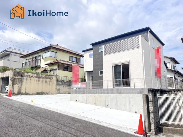 神戸市西区秋葉台2丁目　新築戸建　の駐車場|【ホームページに現地動画掲載中】●年中無休：当日予約可●駐車スペース3台ございます！							
