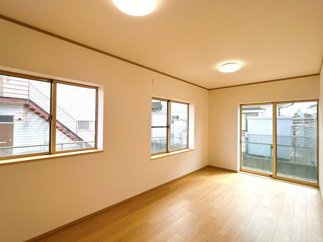 中古戸建　郡山市安積町荒井字北大部の洋室