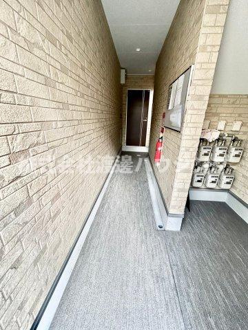 ルミエールシャルム江坂のエントランス