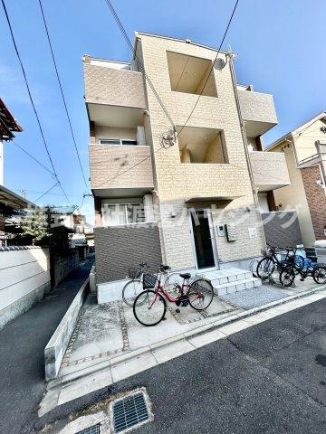 ルミエールシャルム江坂の外観