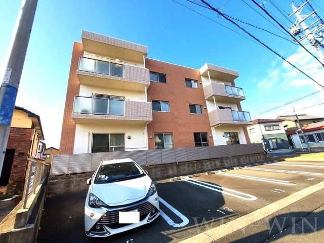 コンフォートハウス松井町の駐車場