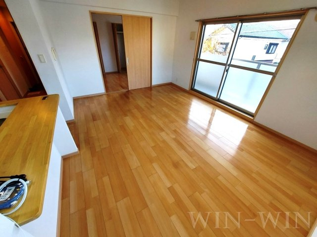 コンフォートハウス松井町の居間・リビング|イメージ（同建物内別部屋の写真です）