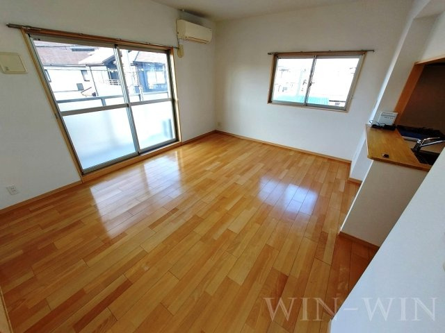 コンフォートハウス松井町の居間・リビング|イメージ（同建物内別部屋の写真です）
