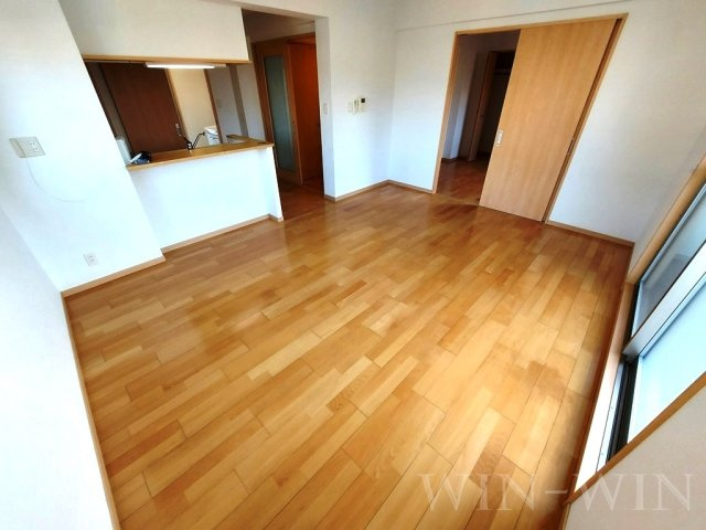 コンフォートハウス松井町の居間・リビング|イメージ（同建物内別部屋の写真です）
