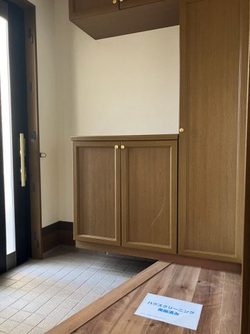 石神井台戸建の玄関