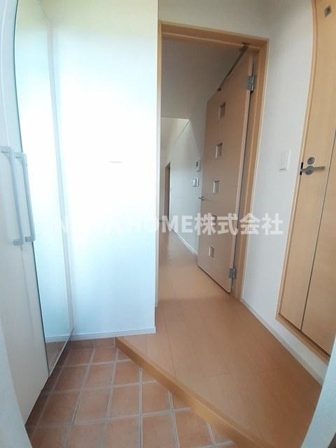 セレーノ今宮の玄関|十分なスペースの玄関です★