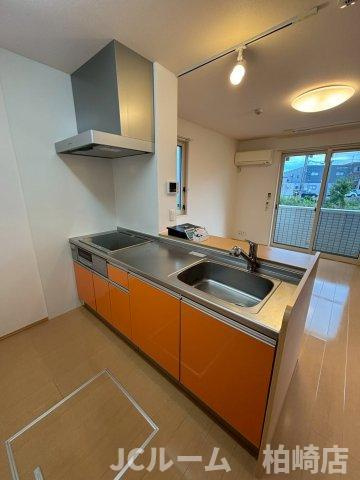 柏崎市豊町のアパートのキッチン