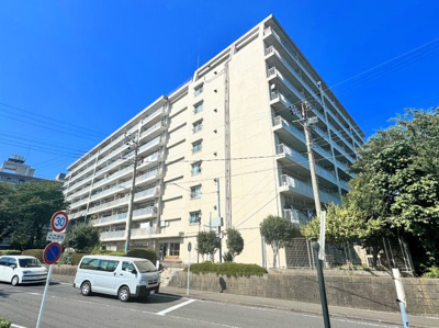 【外観】 | 相模原リリエンハイム C号棟 | ◆管理体制良好なマンションです。清潔感のあるエントランスに開放感のある住環境。