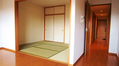 【和室】 | ランドゥールシティ久留米 | 明るい和室です