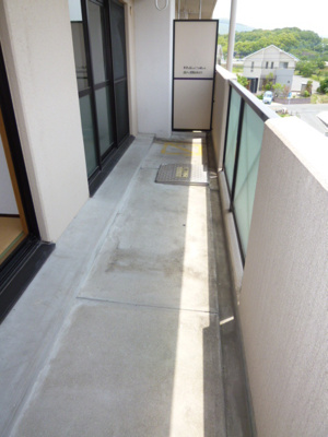 【バルコニー】 | アルカディアロイヤル | バルコニー付きです