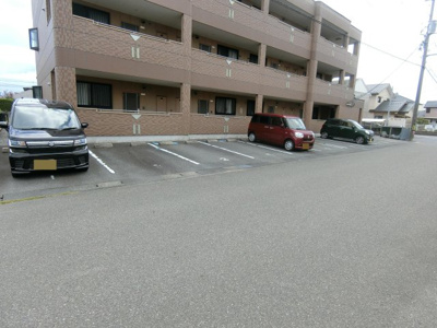 【駐車場】 | ティンカー・ベル