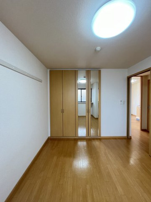 【洋室】 | ティンカー・ベル