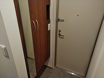 【玄関】 | ラ・シャンブル