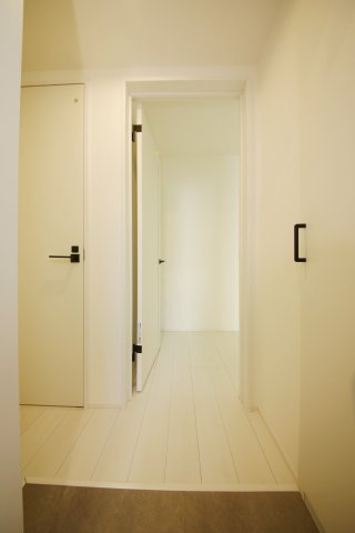 Warren shibataⅠの内装