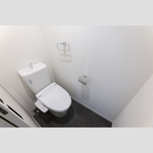 Warren shibataⅠのトイレ