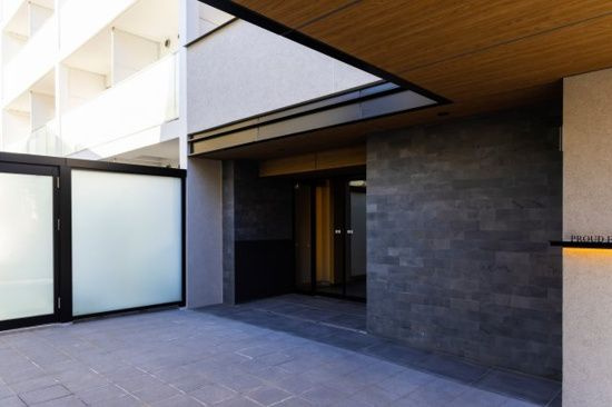 プラウドフラット墨田曳舟のエントランス